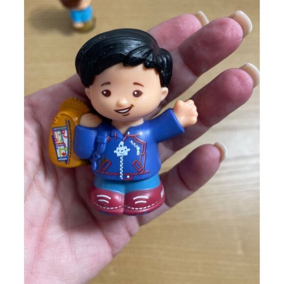 Fisher Price Little People Dad Man & Passenger Ryan Lot of 2 Replacement Figures - Picture 5 of 8